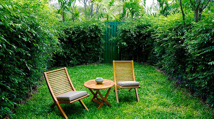 cozy backyard table and chairs