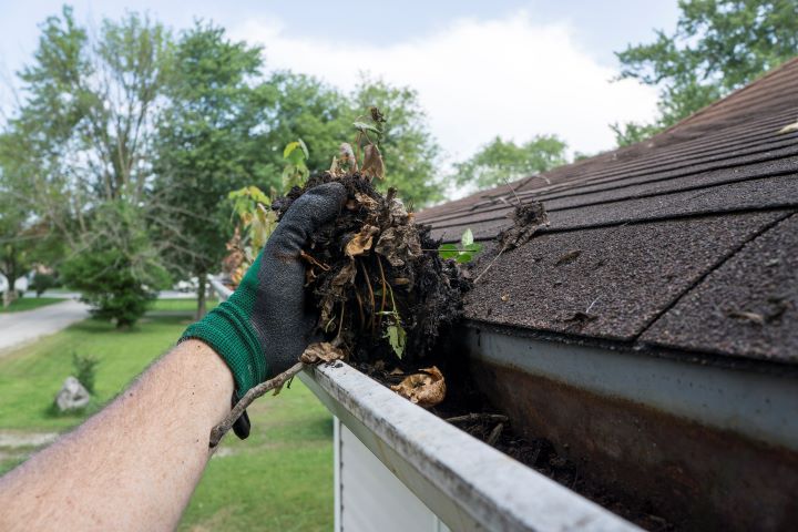 Dirty rain gutter