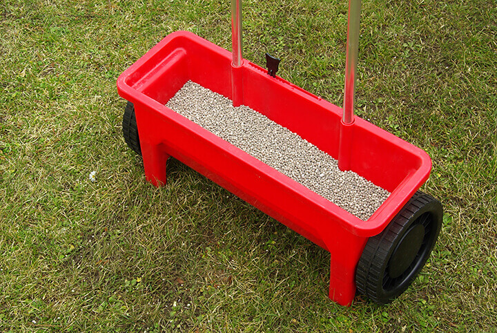 fertilizer spreader