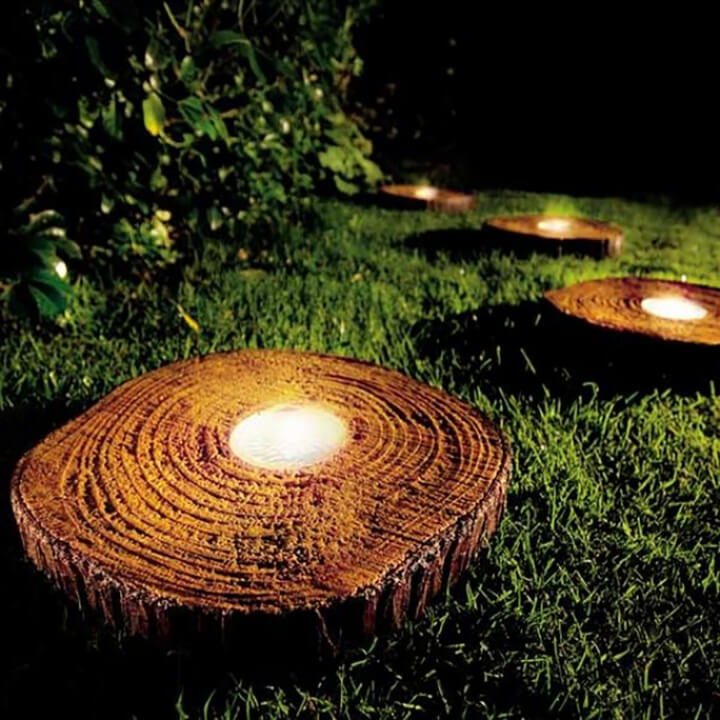 lights inside stumps